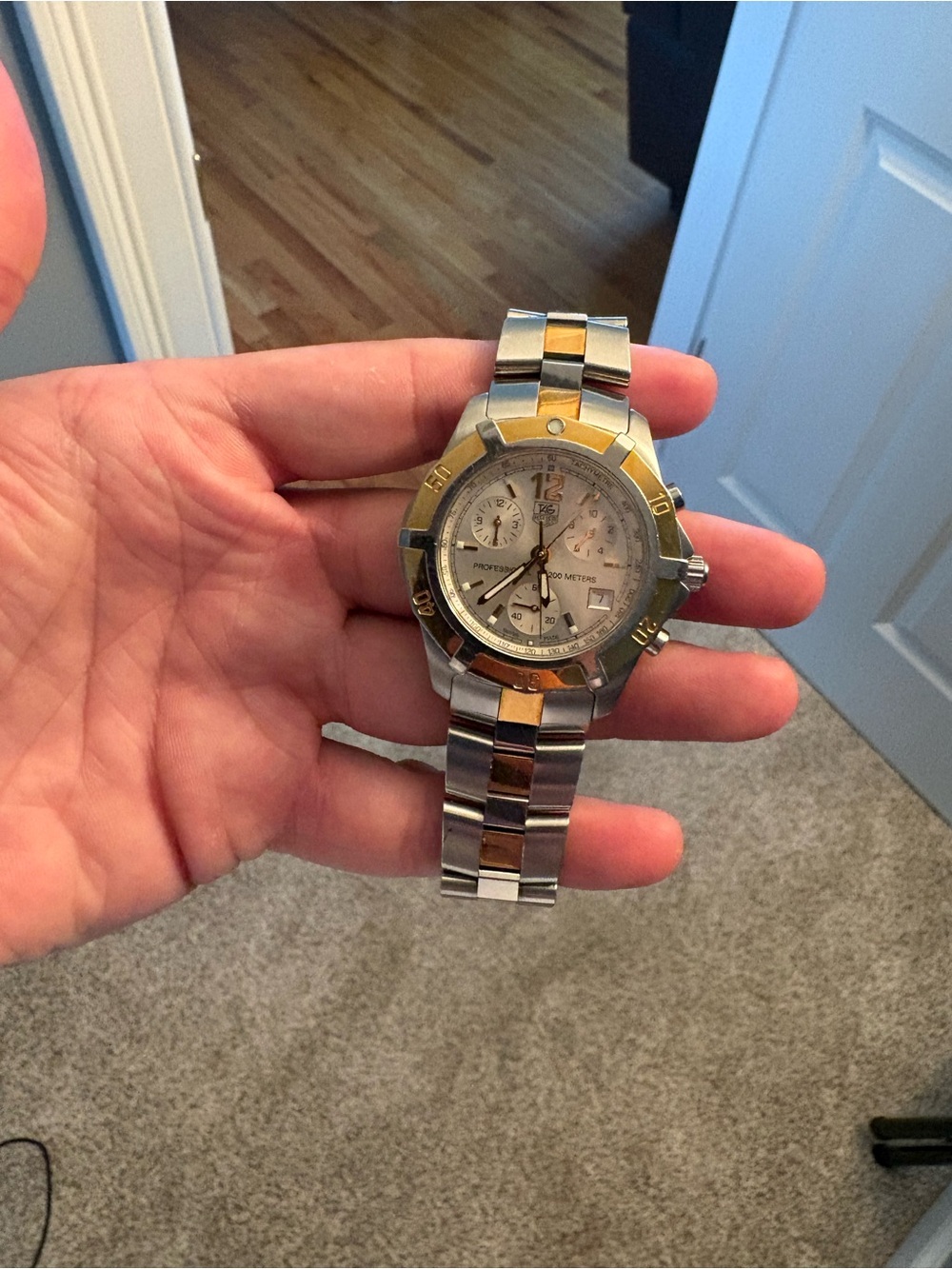 TAG Heuer CN1151.BD0341 Mens
2000 Professional Chronograph
Watch 18K Gold Silver